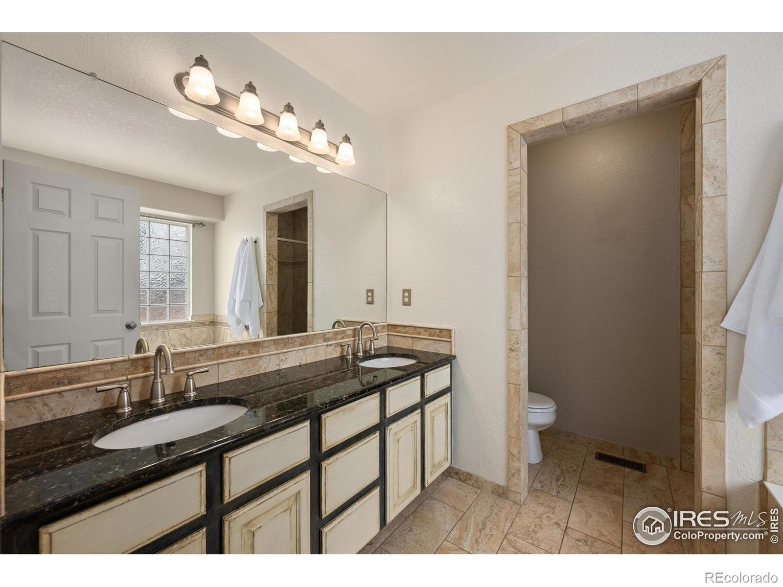 MLS Image #14 for 927  wisteria drive,loveland, Colorado