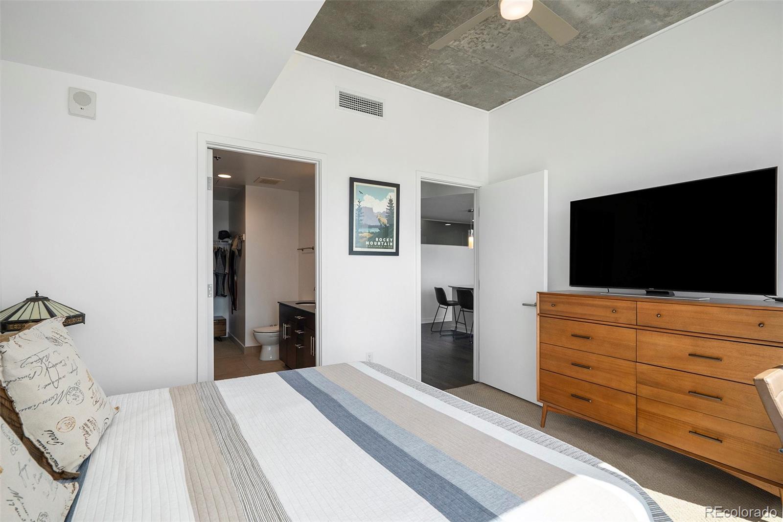 MLS Image #11 for 891  14th street,denver, Colorado