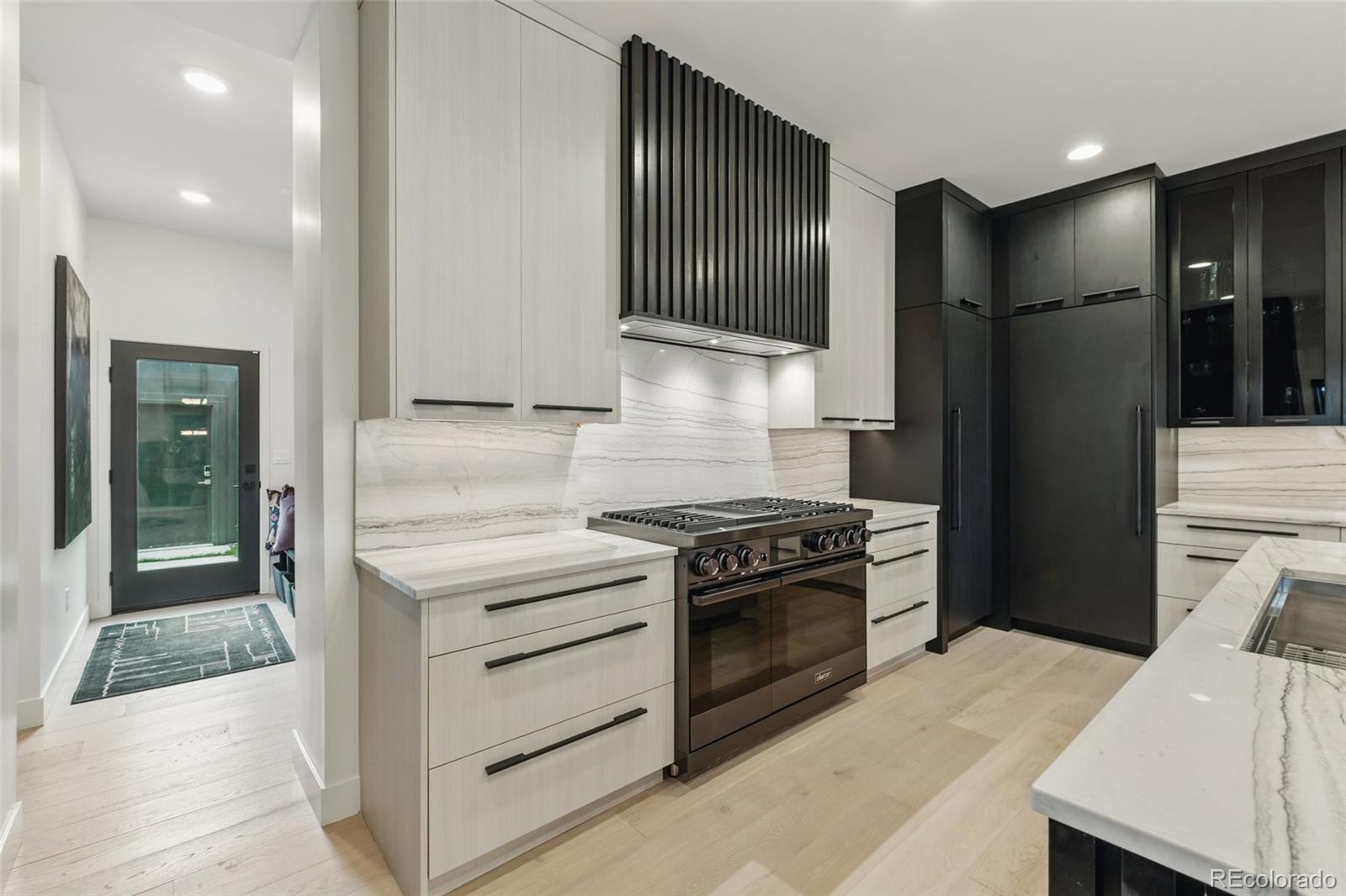 MLS Image #14 for 2921  newton street,denver, Colorado
