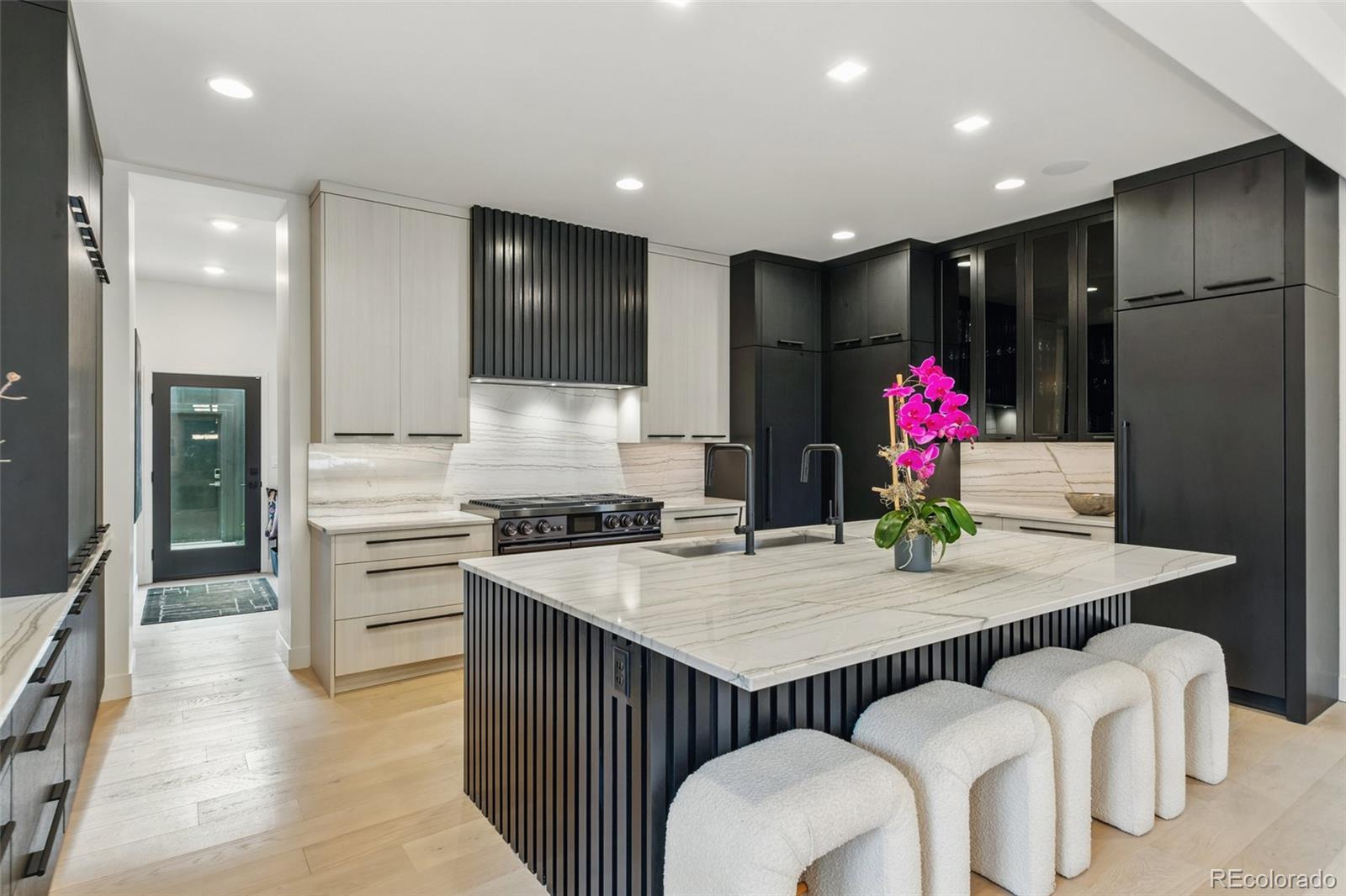 MLS Image #8 for 2921  newton street,denver, Colorado