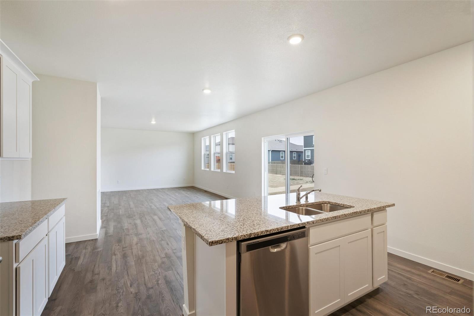 MLS Image #11 for 342  hummingbird lane,johnstown, Colorado