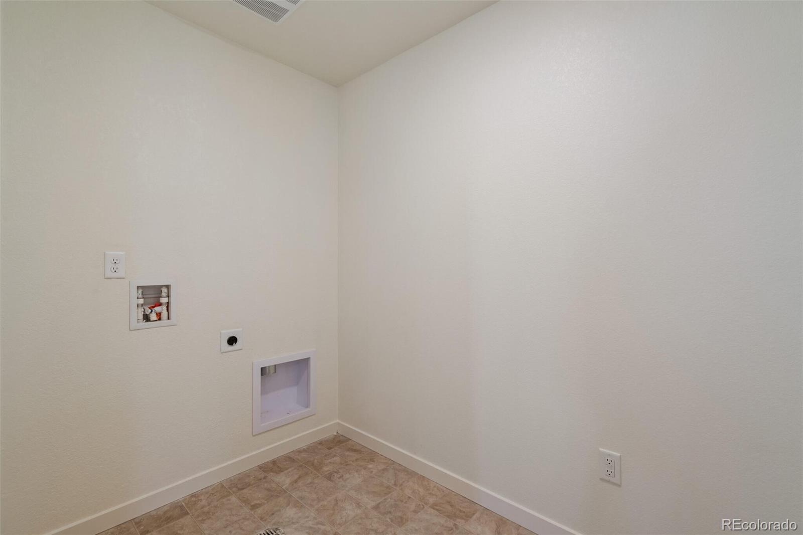 MLS Image #25 for 342  hummingbird lane,johnstown, Colorado