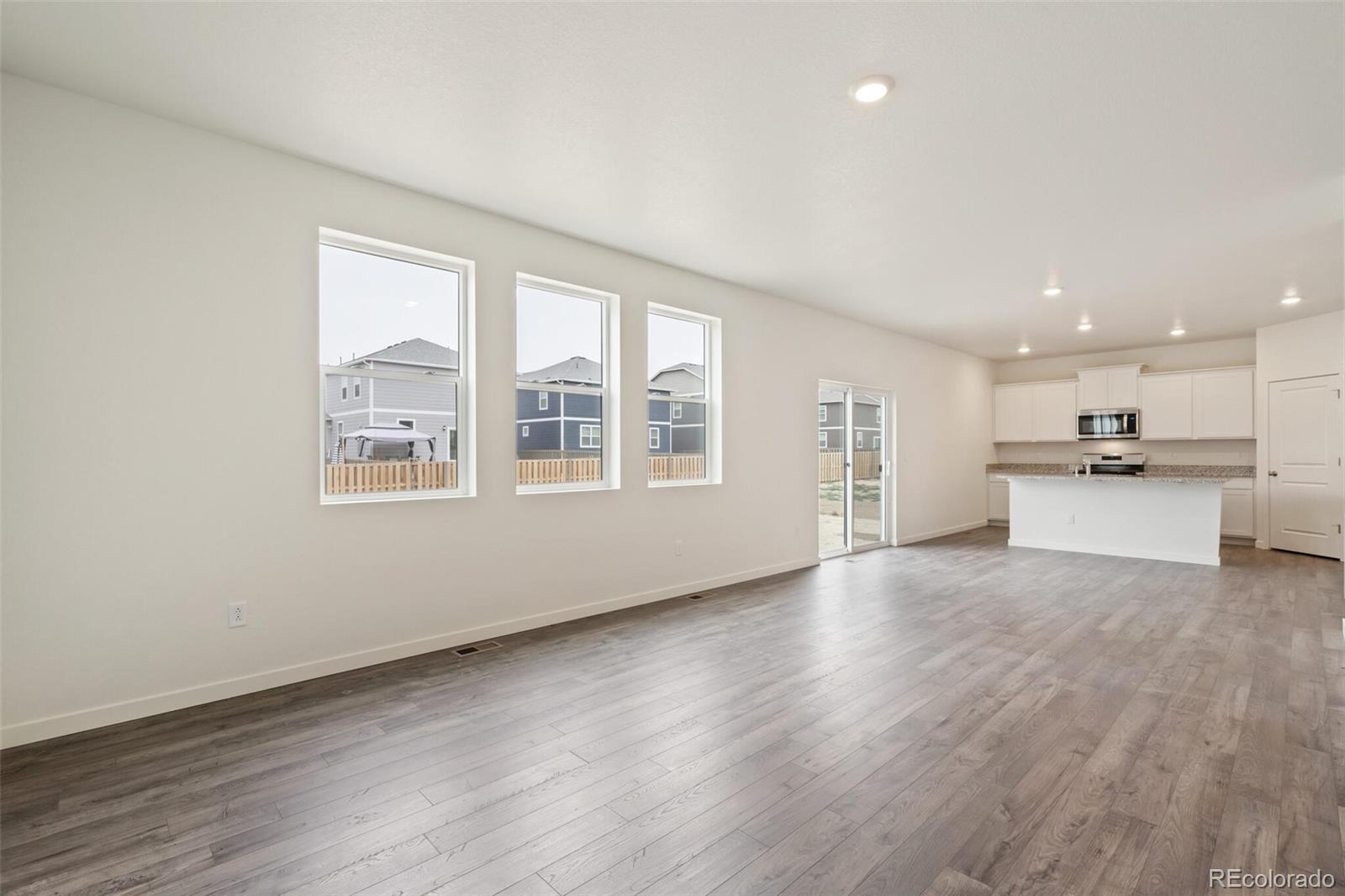 MLS Image #3 for 342  hummingbird lane,johnstown, Colorado