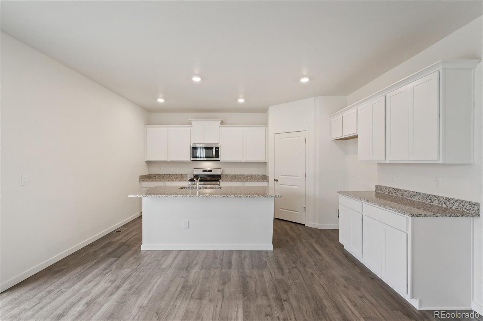 MLS Image #8 for 342  hummingbird lane,johnstown, Colorado