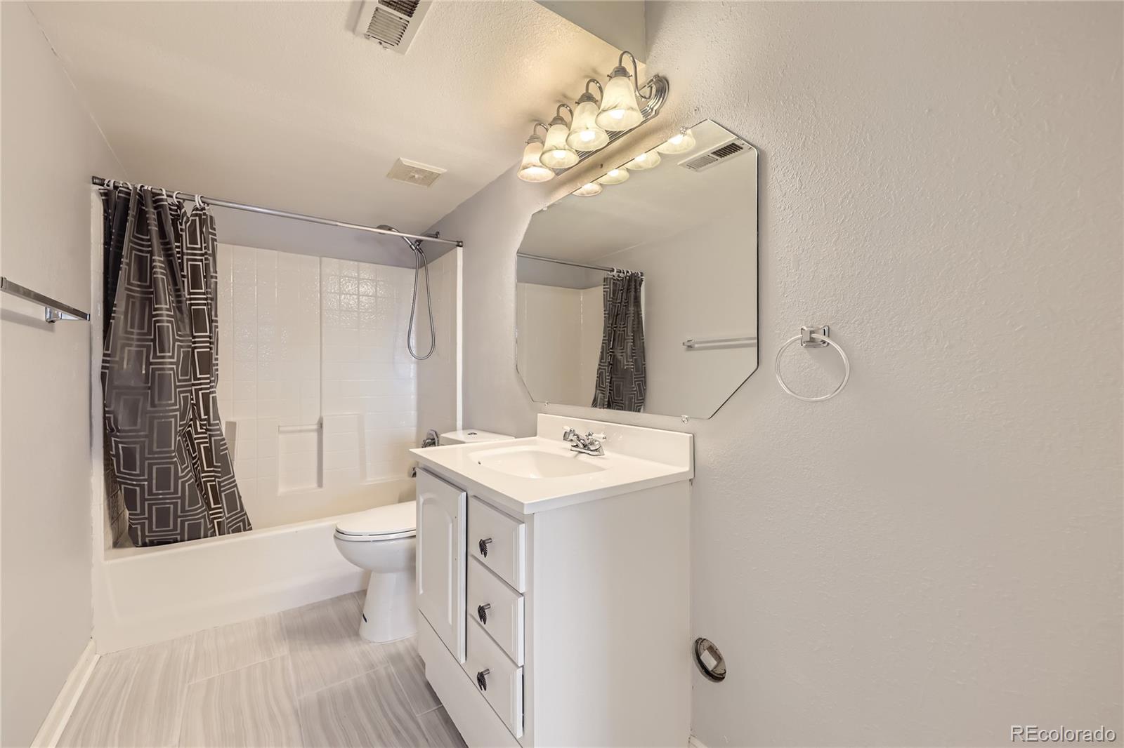 MLS Image #21 for 1663 e 96th place,thornton, Colorado