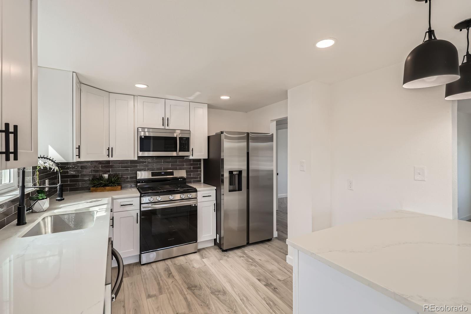 MLS Image #13 for 5203  scranton street,denver, Colorado