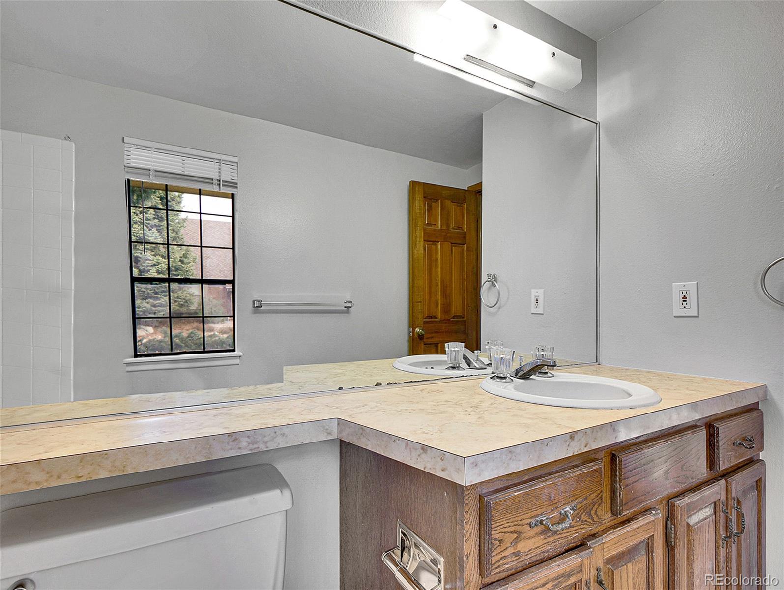MLS Image #14 for 8546 e mineral circle,centennial, Colorado