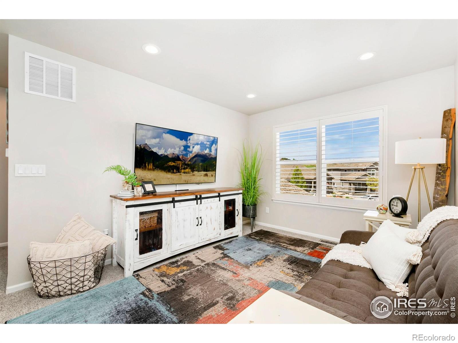 MLS Image #14 for 1977  shadow lake court,windsor, Colorado