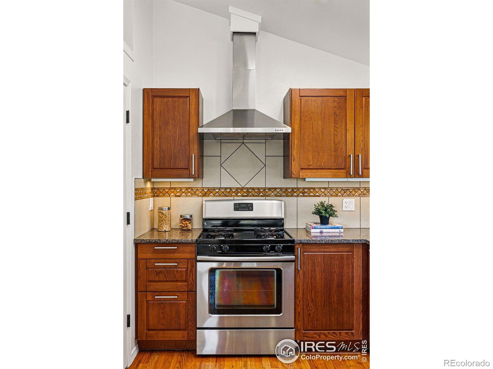 MLS Image #12 for 3812  howe court,boulder, Colorado
