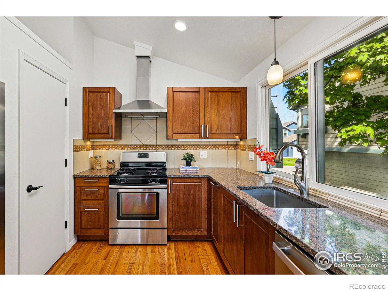 MLS Image #14 for 3812  howe court,boulder, Colorado