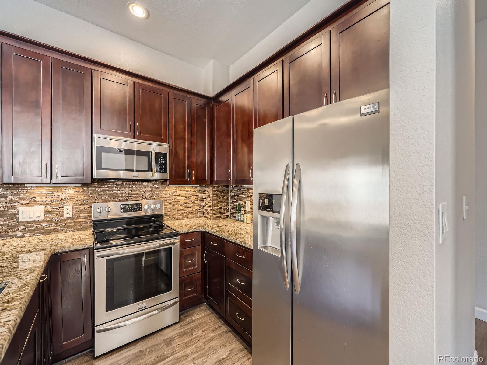 MLS Image #11 for 2216 s nile court,aurora, Colorado