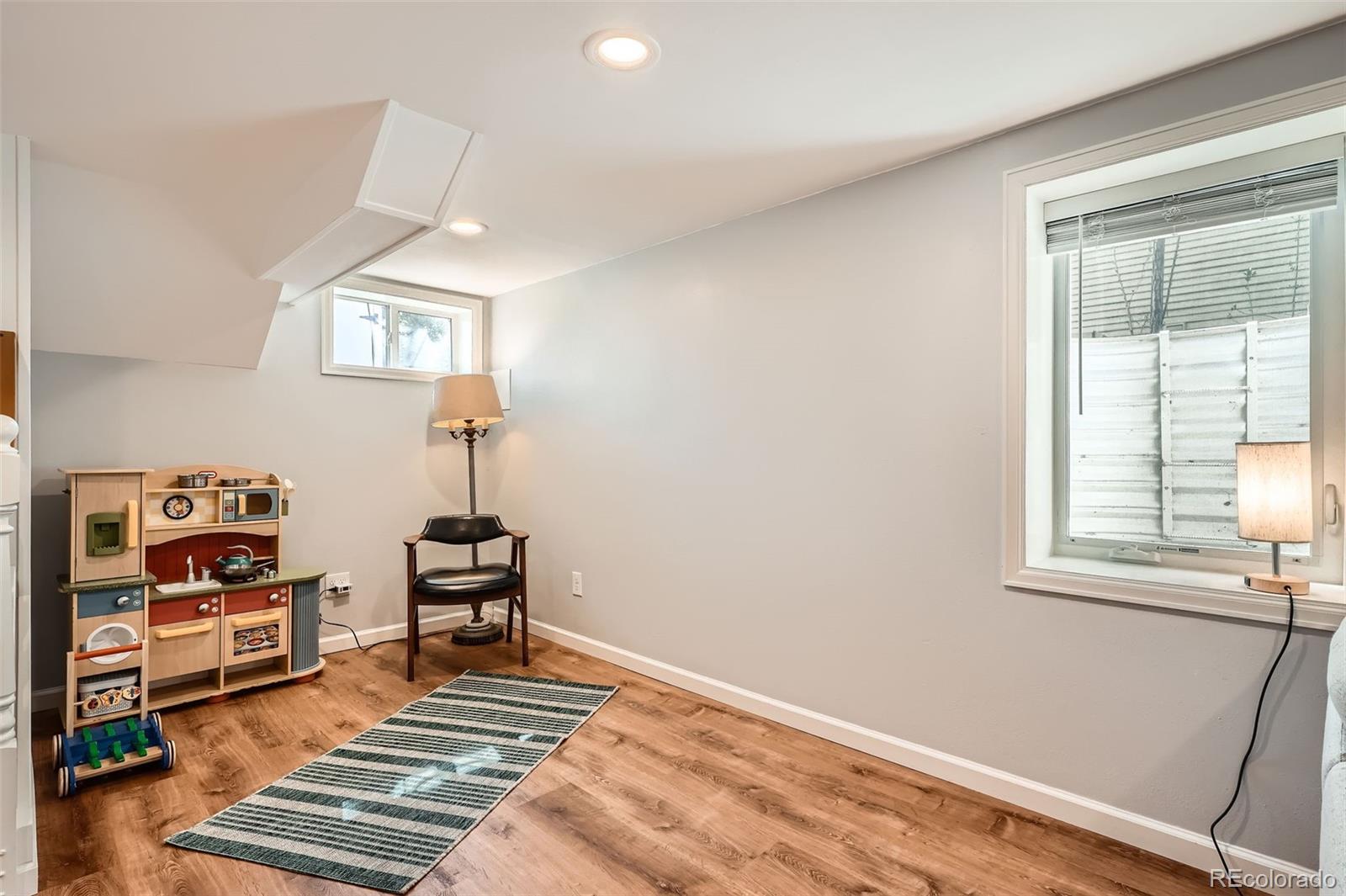 MLS Image #23 for 2252 s lafayette street,denver, Colorado