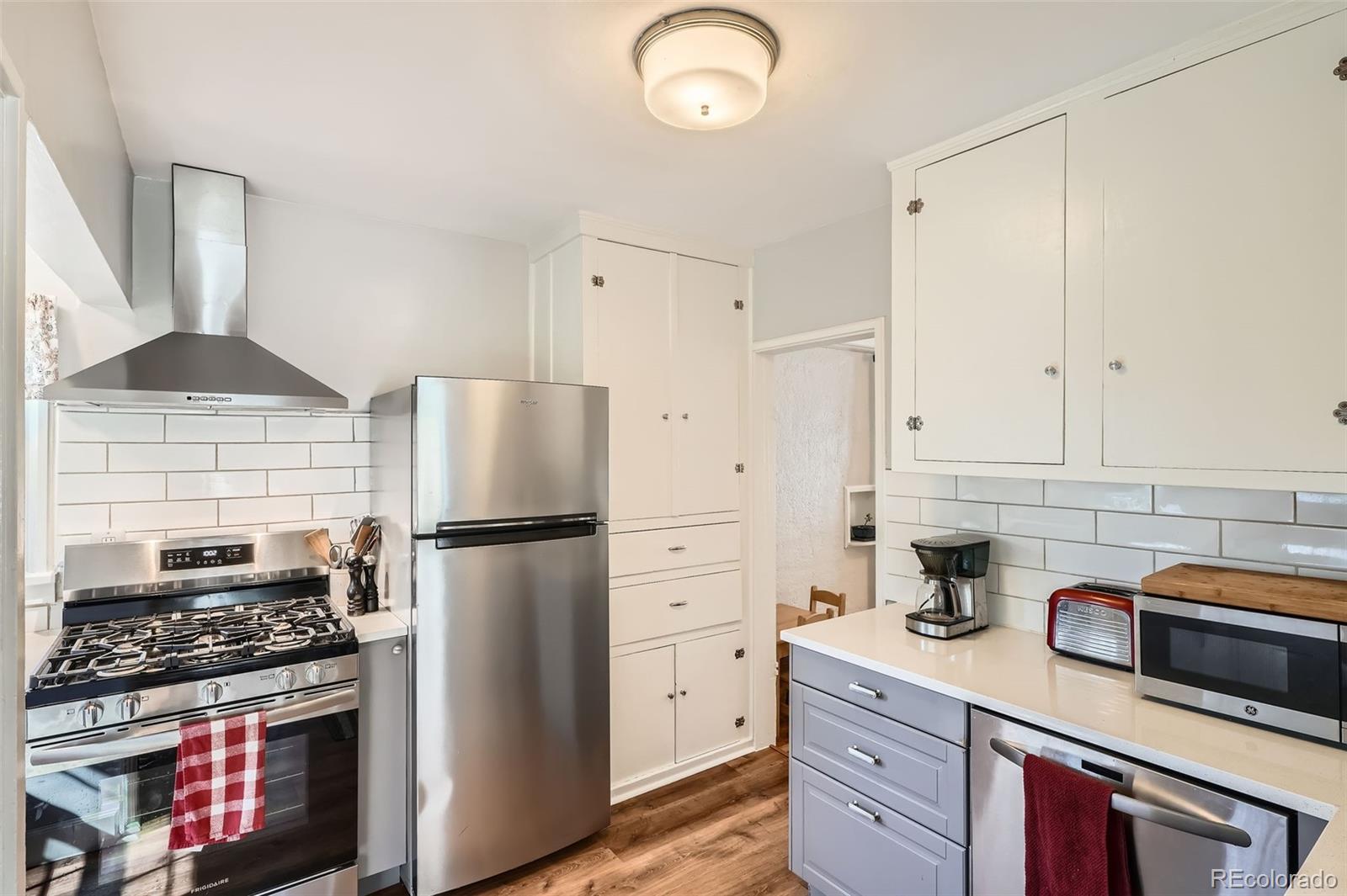 MLS Image #9 for 2252 s lafayette street,denver, Colorado