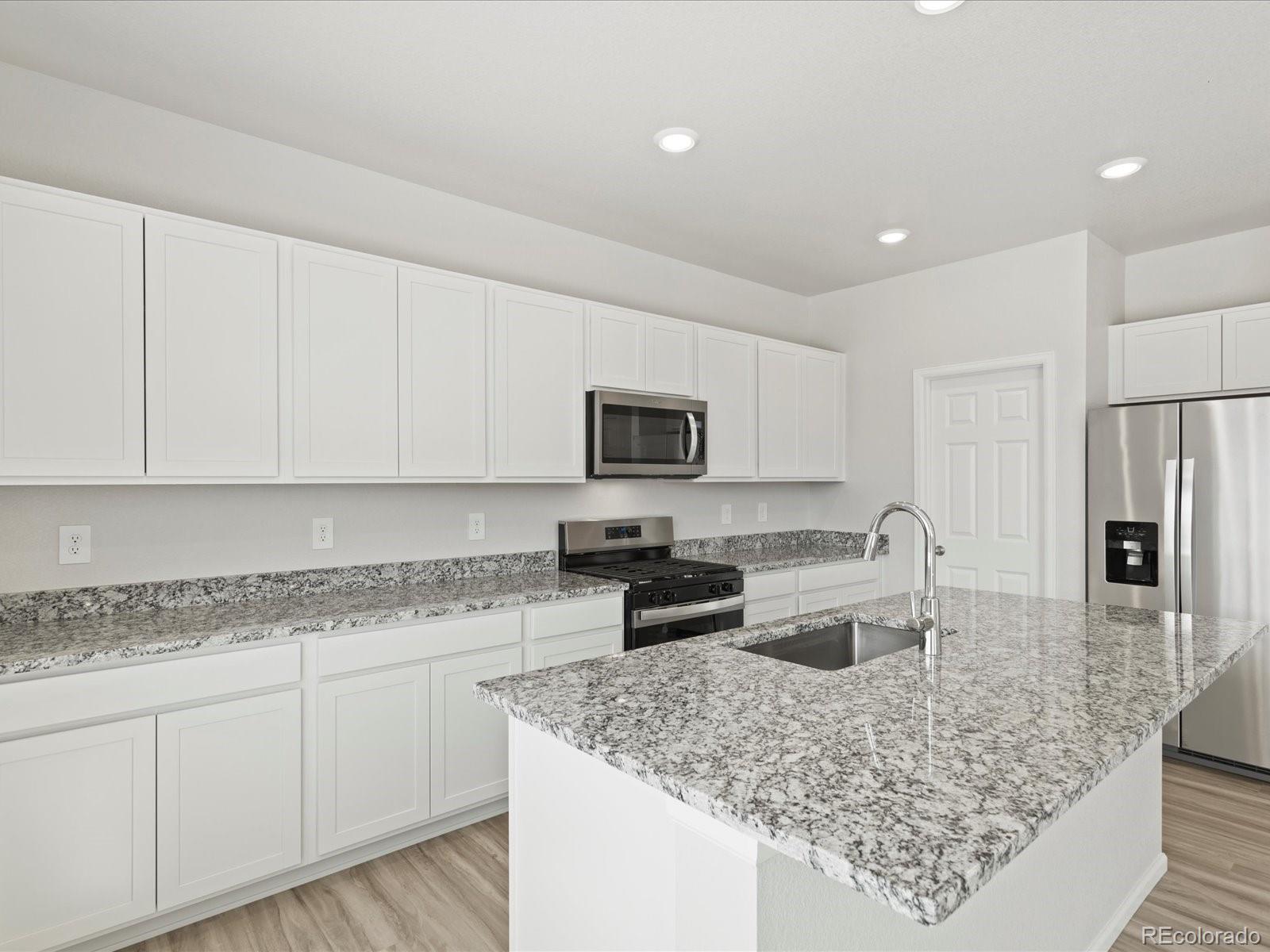 MLS Image #14 for 7324  27th street lane,greeley, Colorado