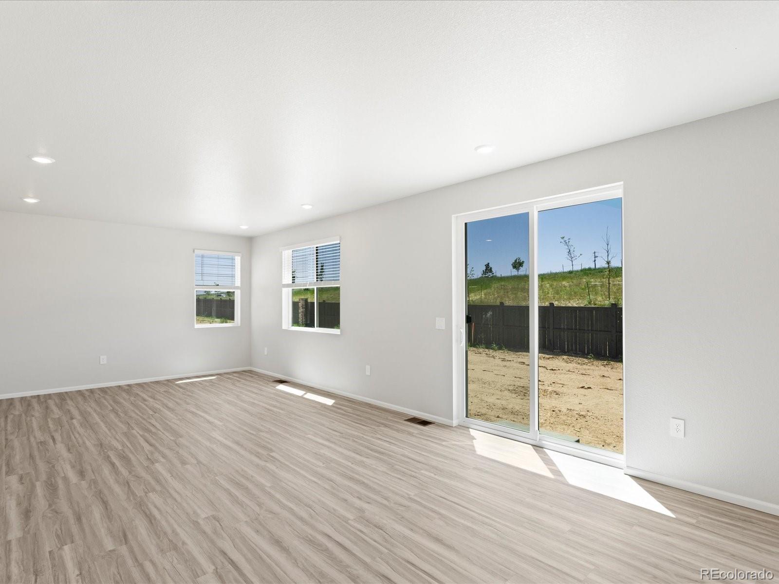 MLS Image #8 for 7324  27th street lane,greeley, Colorado