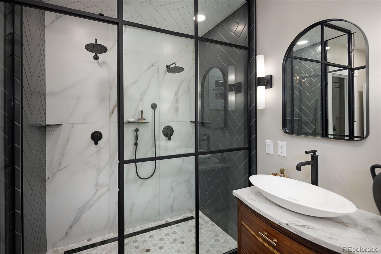 MLS Image #20 for 1050 n clarkson street,denver, Colorado