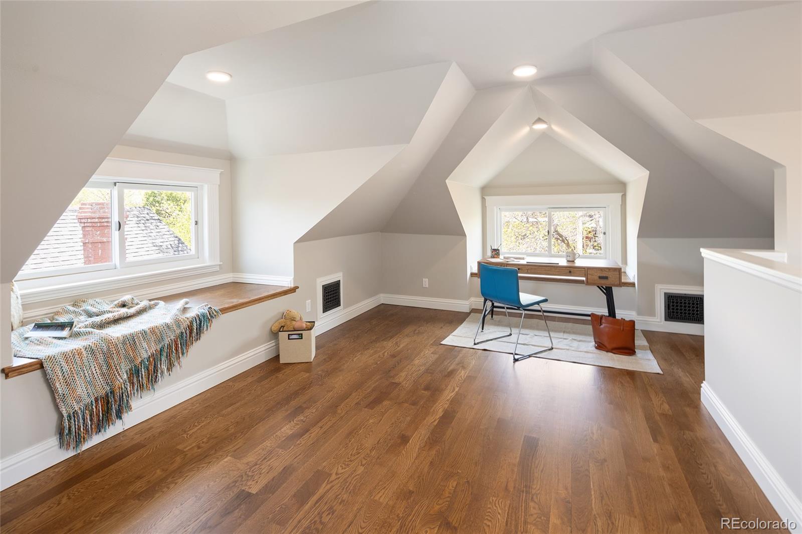 MLS Image #28 for 1050 n clarkson street,denver, Colorado