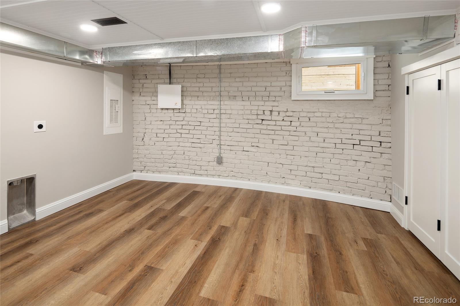 MLS Image #36 for 1050 n clarkson street,denver, Colorado