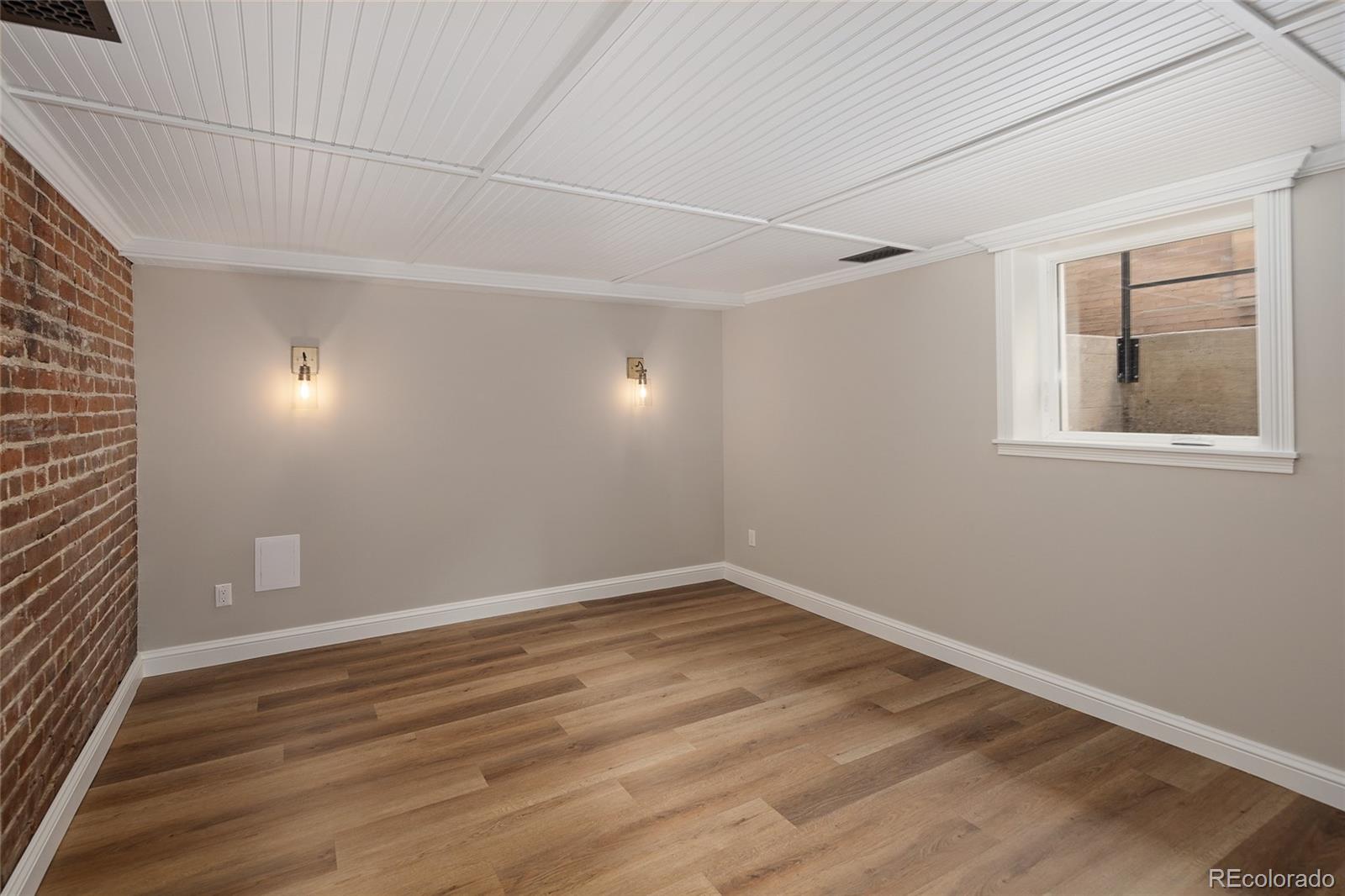 MLS Image #37 for 1050 n clarkson street,denver, Colorado