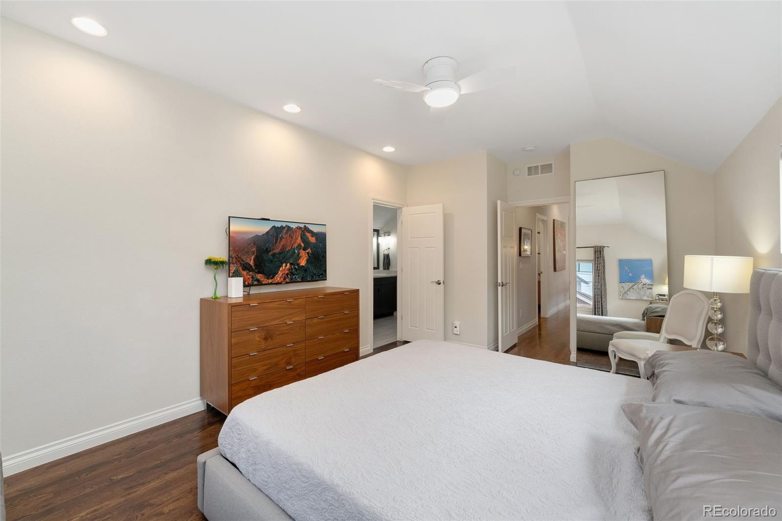 MLS Image #21 for 2222 n washington street,denver, Colorado