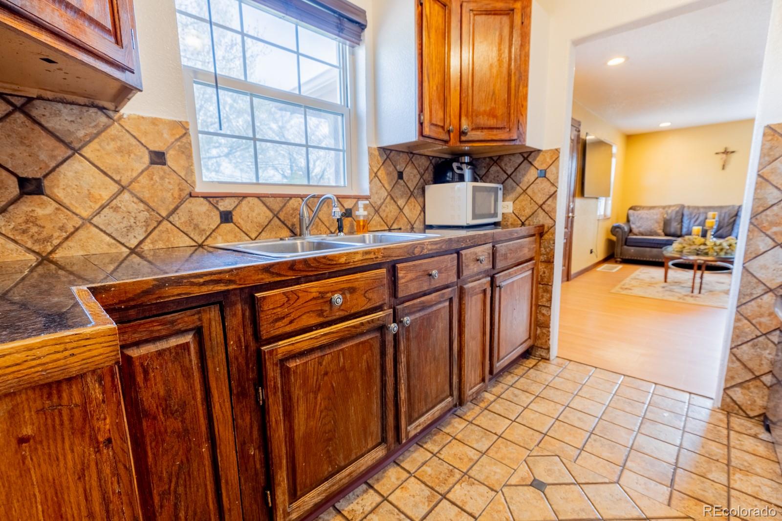 MLS Image #8 for 3021  grape street,denver, Colorado