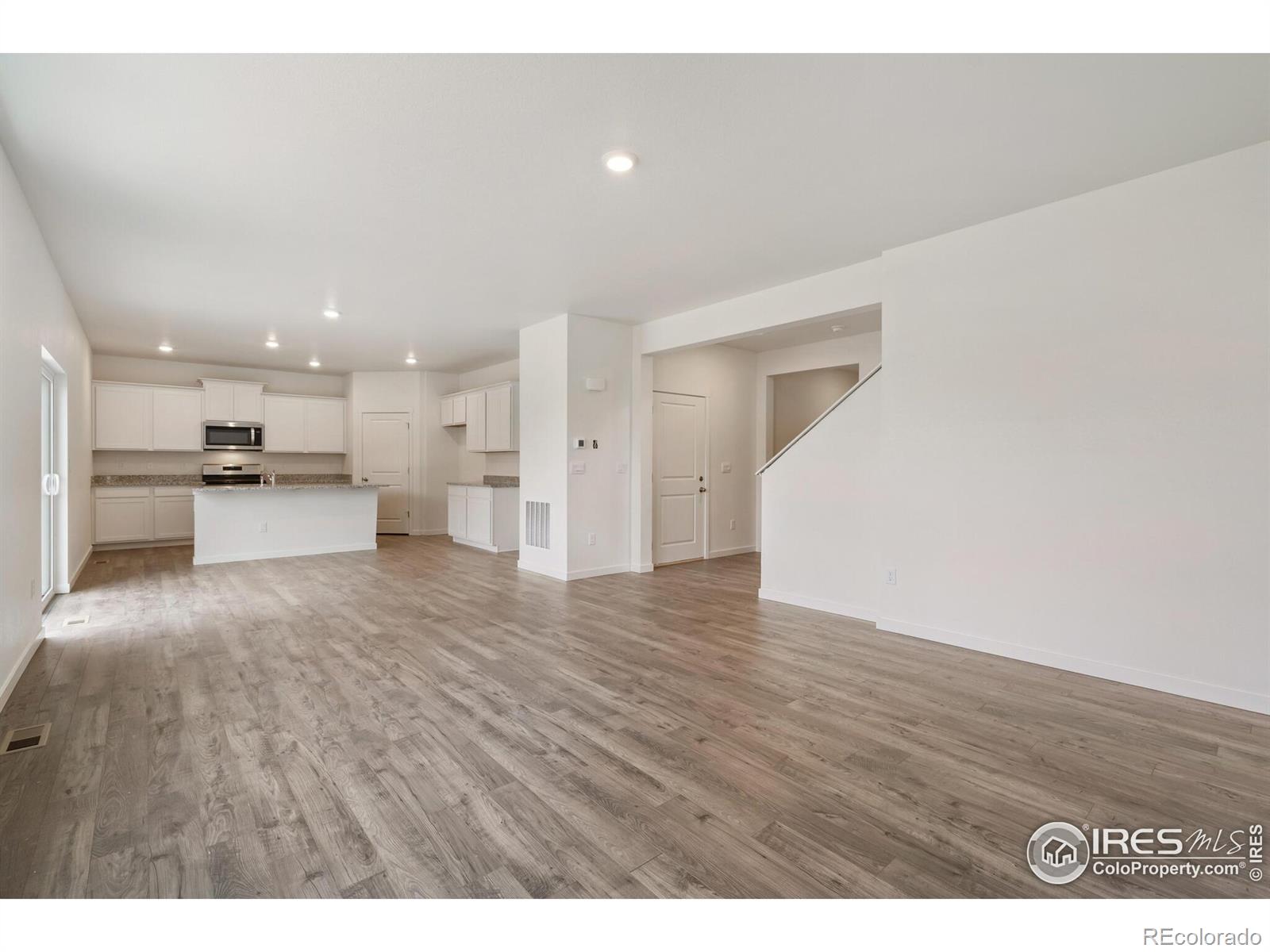 MLS Image #6 for 342  hummingbird lane,johnstown, Colorado