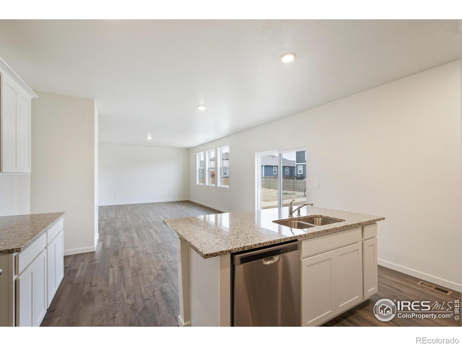 MLS Image #7 for 342  hummingbird lane,johnstown, Colorado