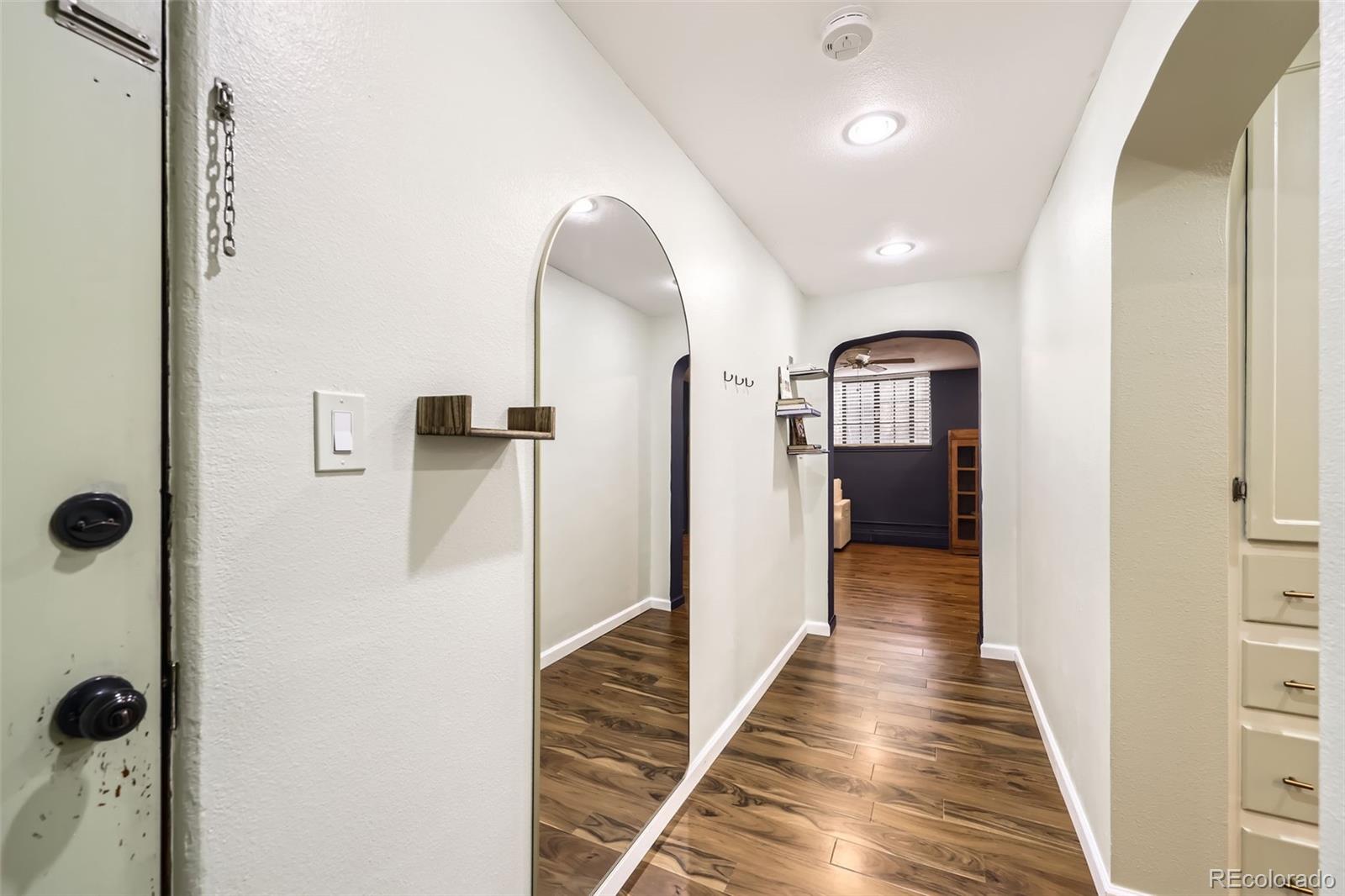 MLS Image #4 for 2233  kearney street 19,denver, Colorado