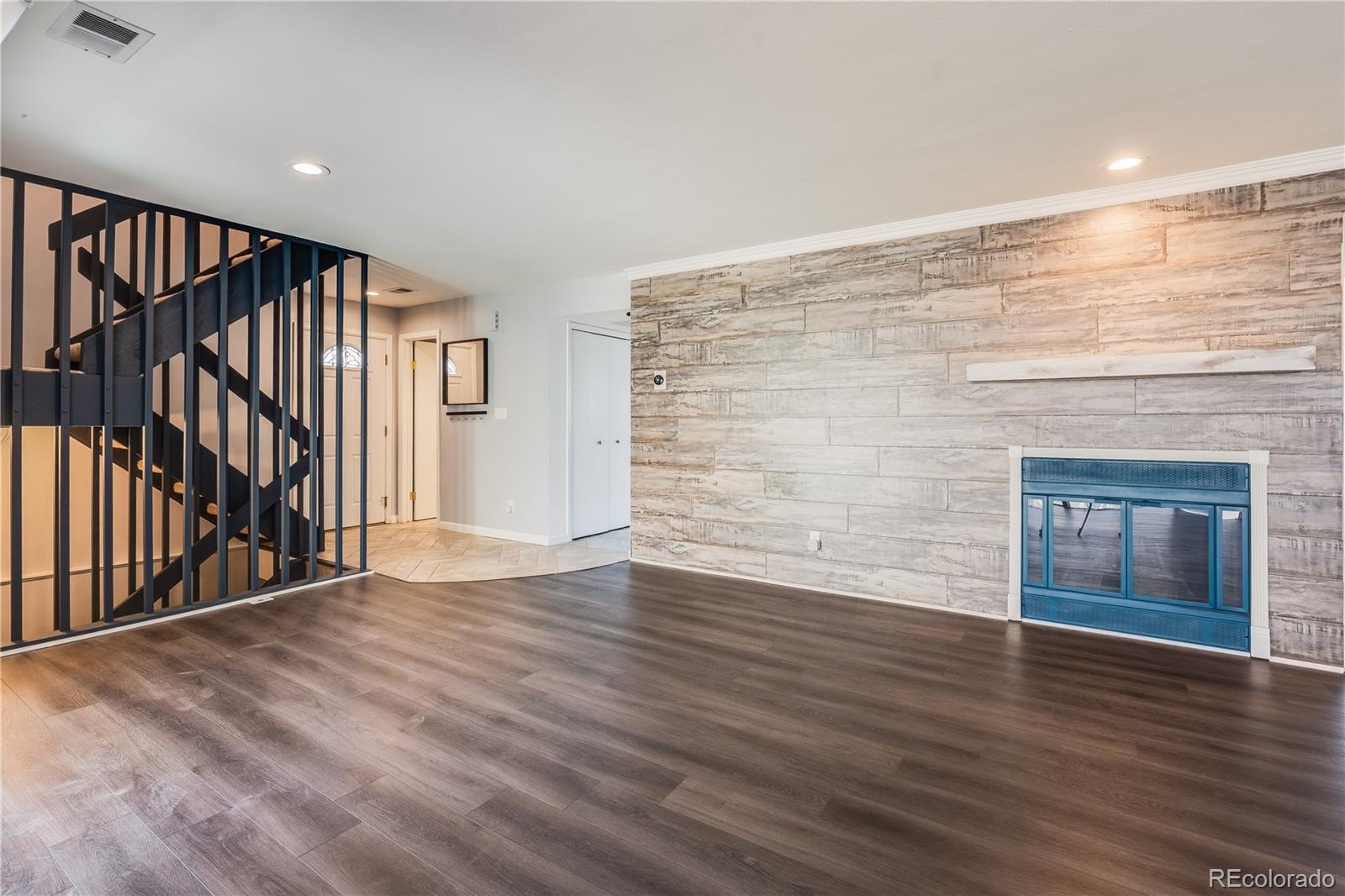 MLS Image #5 for 2314 s troy street,aurora, Colorado