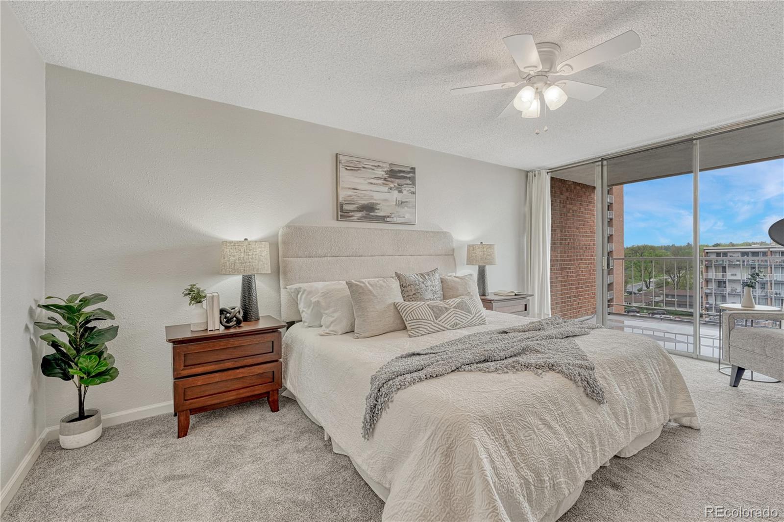 MLS Image #18 for 4800 e hale parkway,denver, Colorado