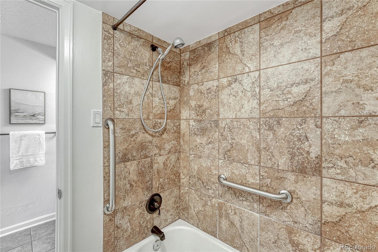 MLS Image #27 for 4800 e hale parkway,denver, Colorado
