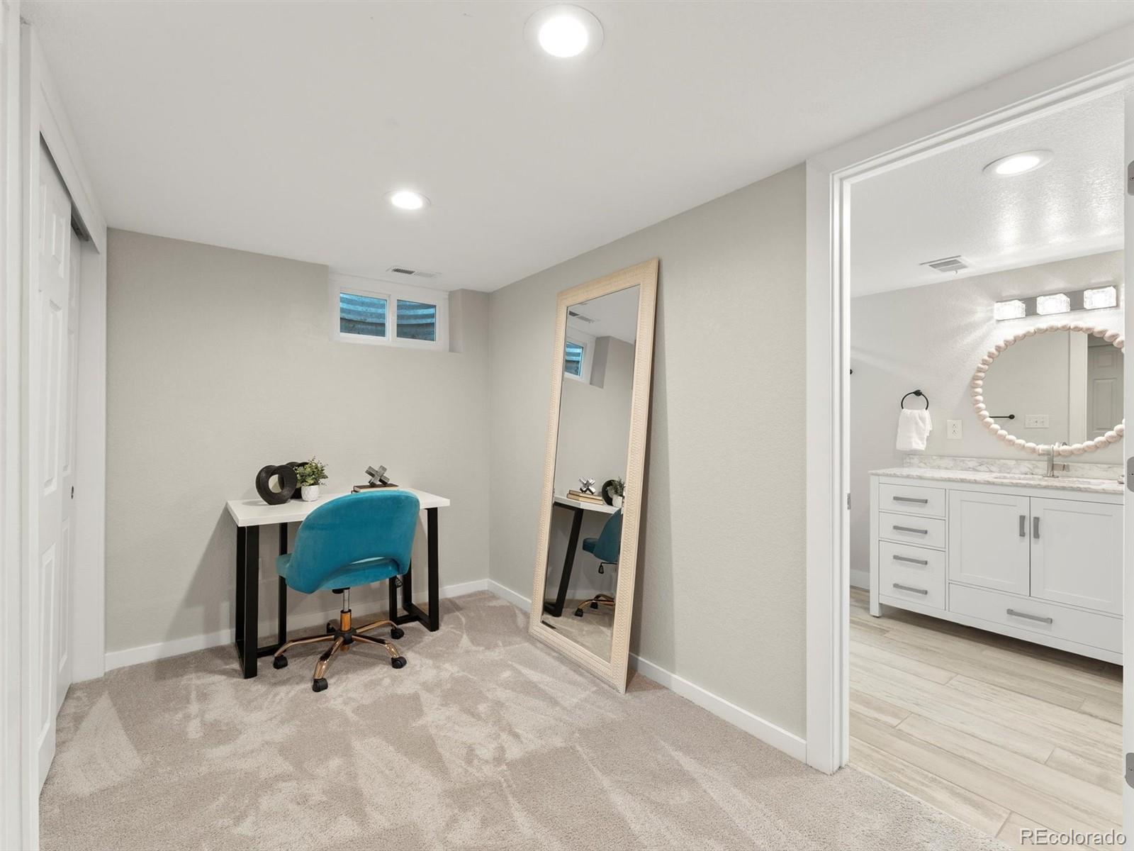MLS Image #37 for 3052 s gilpin street,denver, Colorado