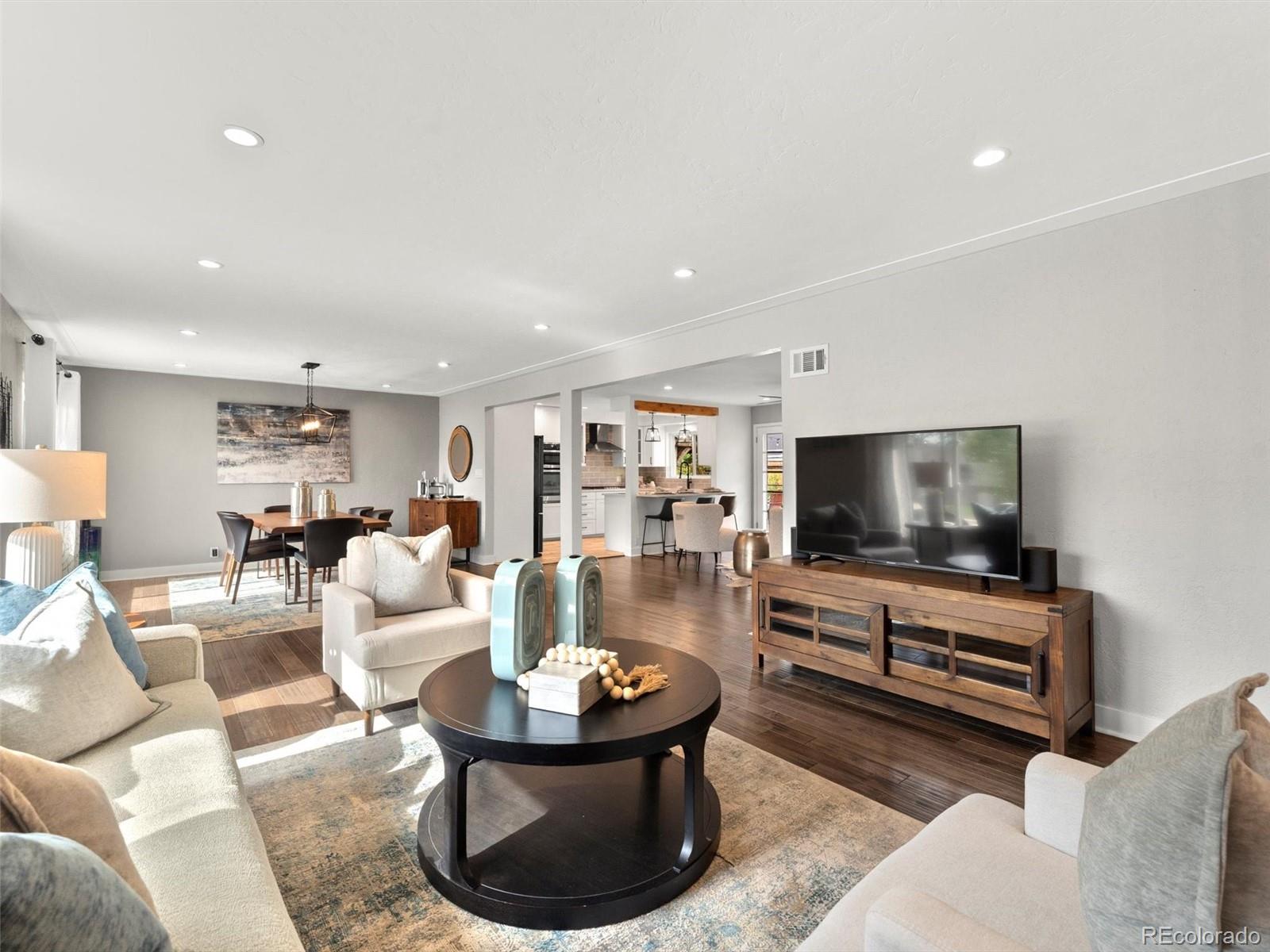 MLS Image #6 for 3052 s gilpin street,denver, Colorado