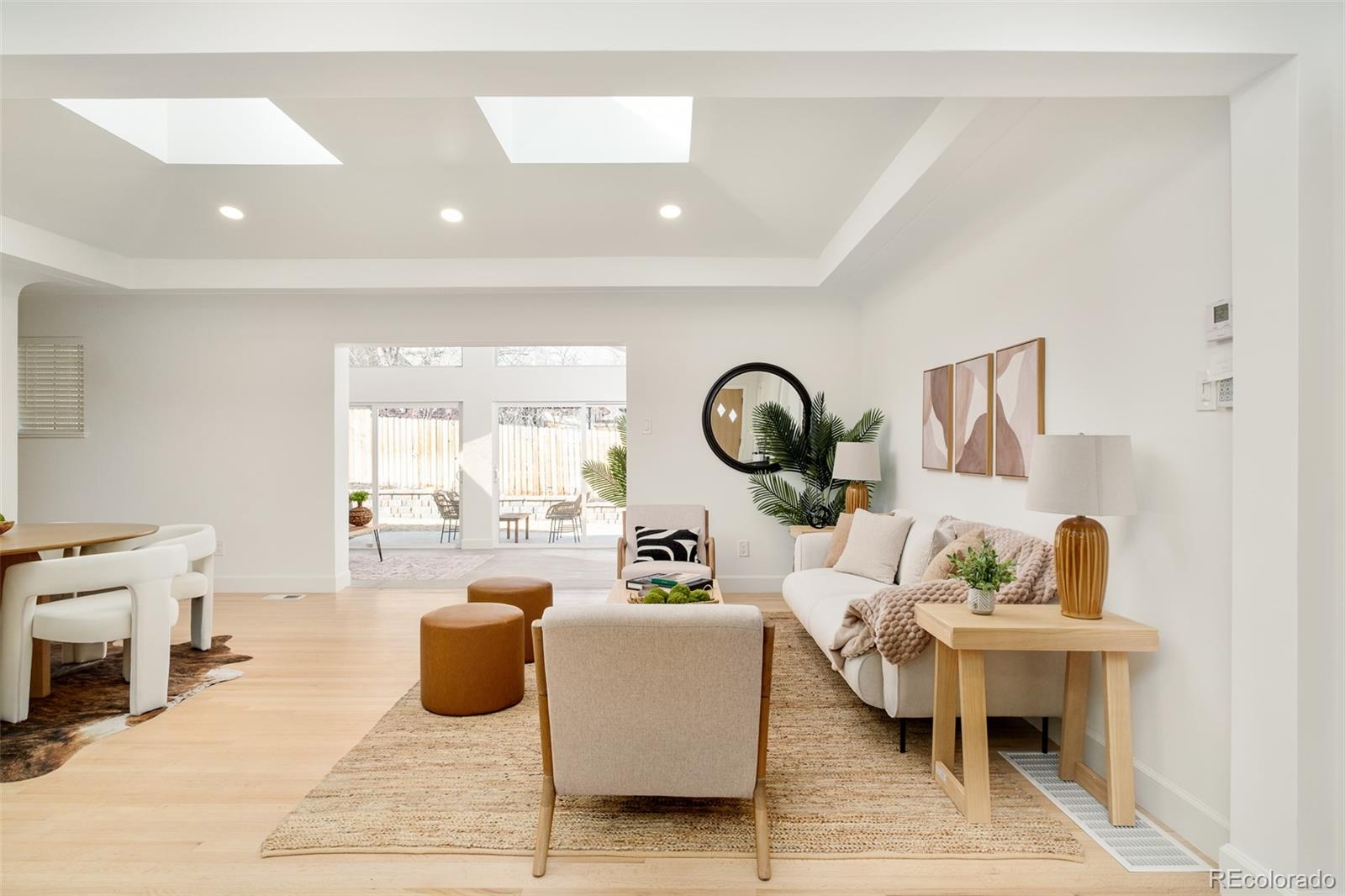 MLS Image #10 for 621  s harrison lane,denver, Colorado