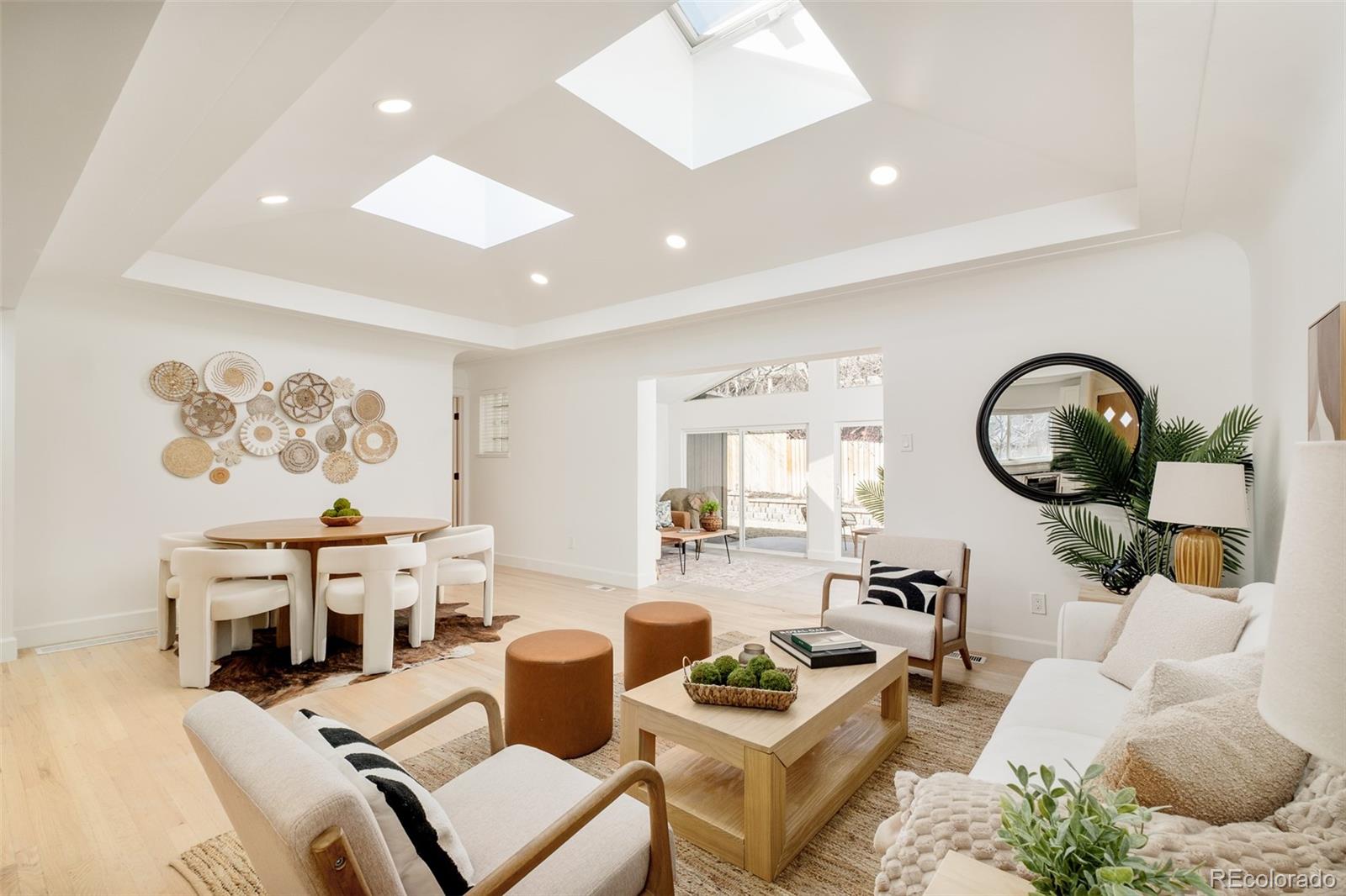 MLS Image #11 for 621  s harrison lane,denver, Colorado