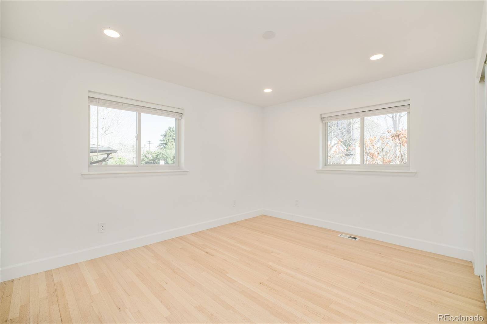 MLS Image #25 for 621  s harrison lane,denver, Colorado
