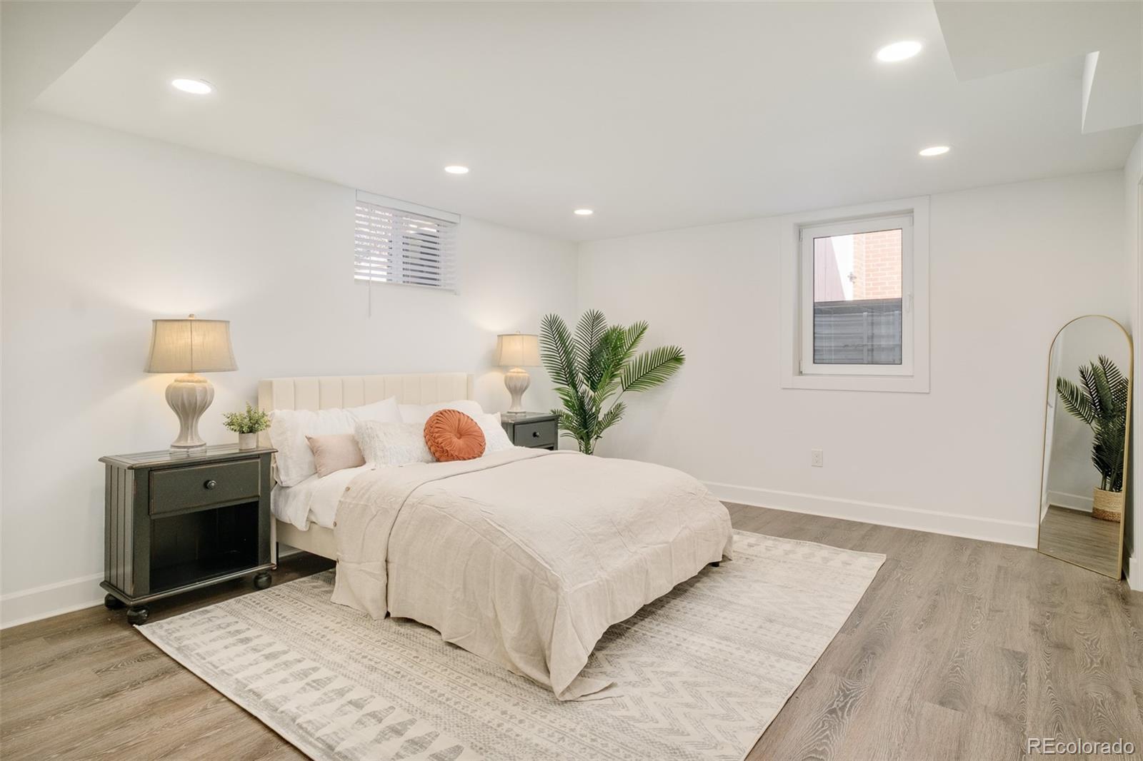 MLS Image #27 for 621  s harrison lane,denver, Colorado