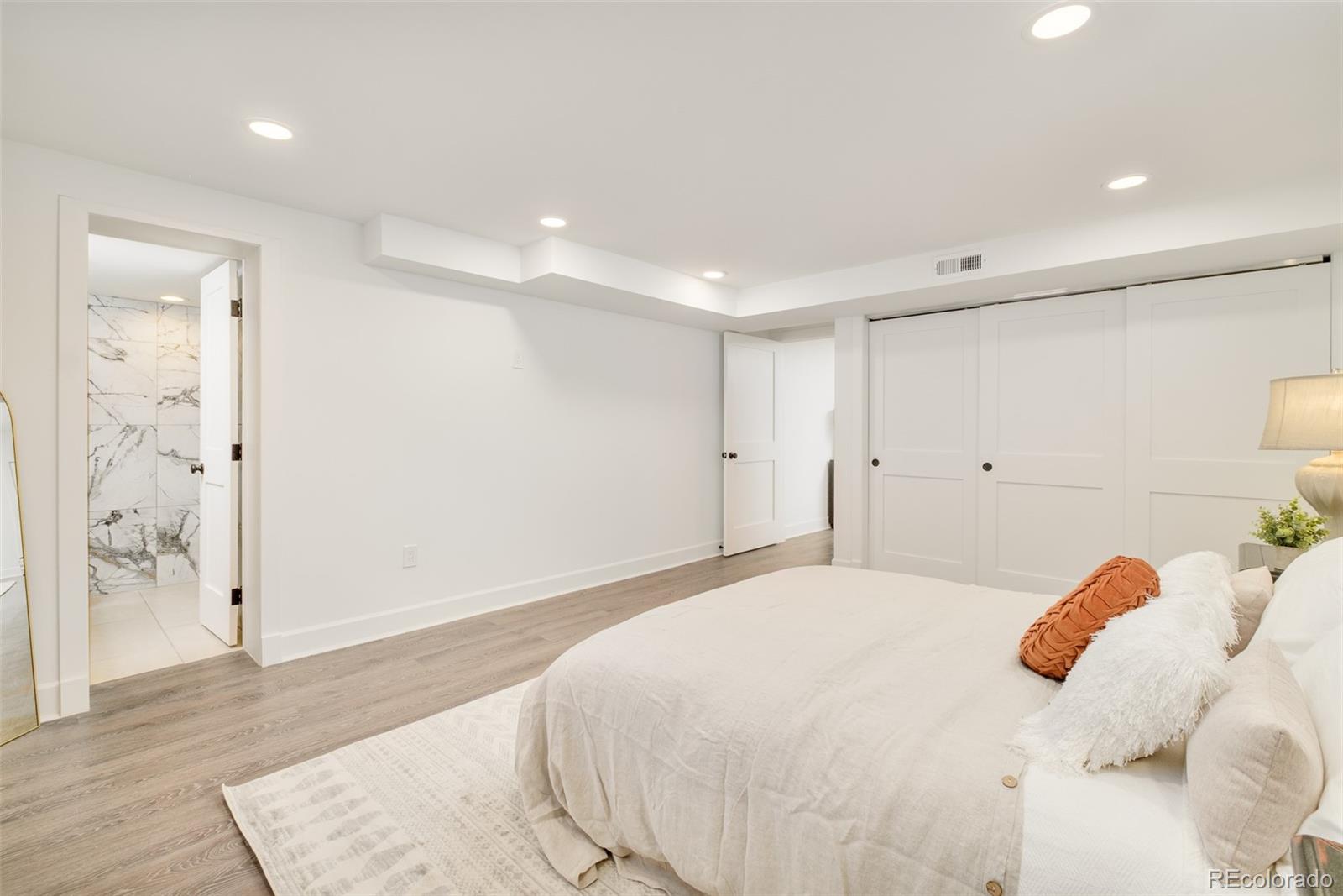 MLS Image #28 for 621  s harrison lane,denver, Colorado