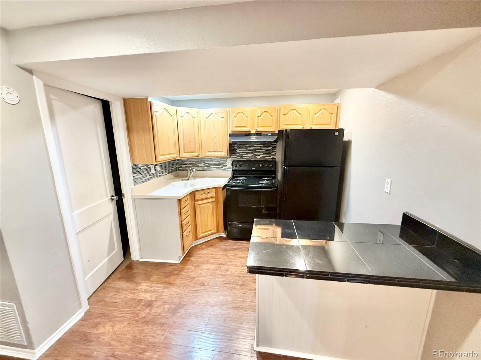 MLS Image #11 for 8590  faraday street,denver, Colorado