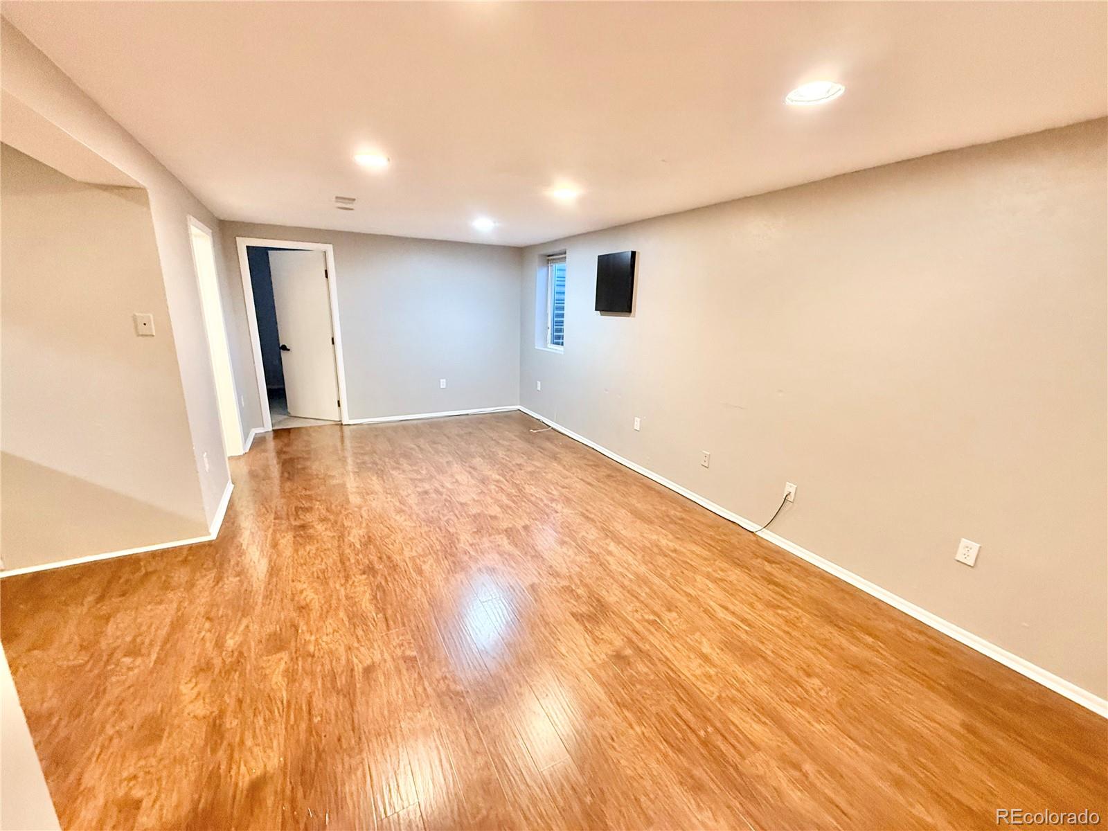 MLS Image #12 for 8590  faraday street,denver, Colorado