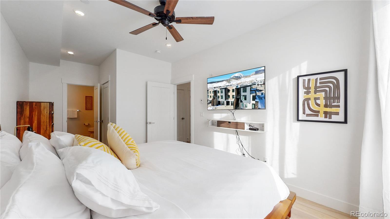 MLS Image #14 for 930  blue river parkway,silverthorne, Colorado