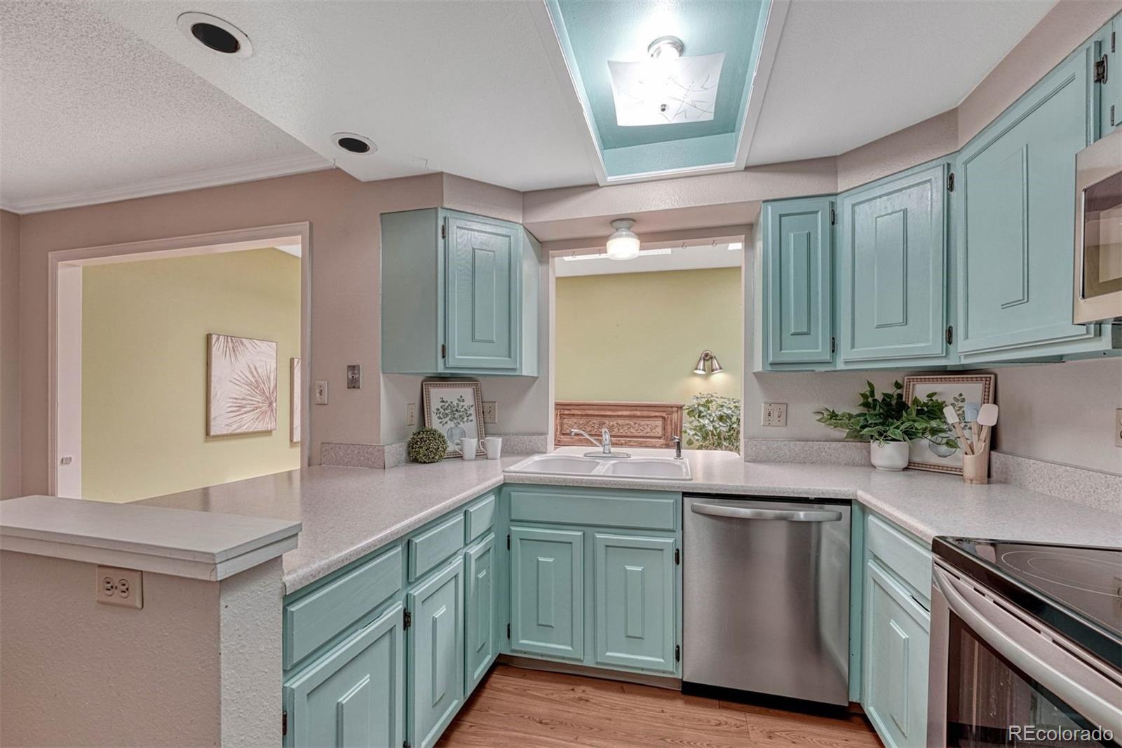 MLS Image #2 for 2091  sussex lane,colorado springs, Colorado
