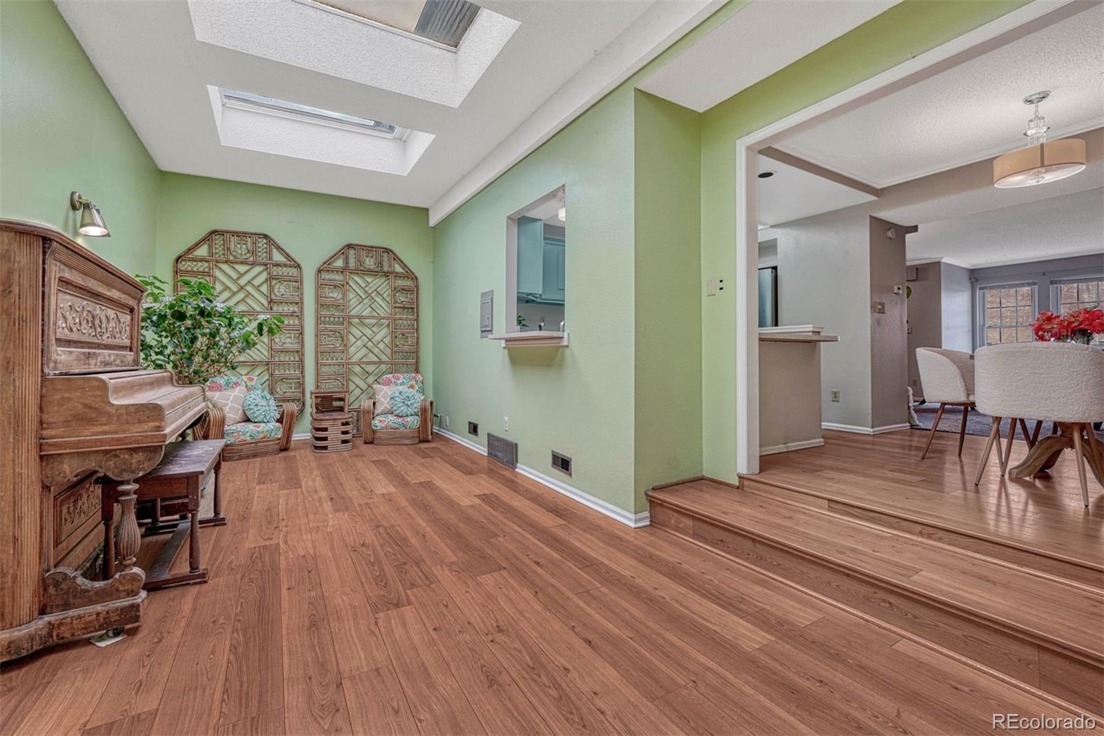 MLS Image #3 for 2091  sussex lane,colorado springs, Colorado
