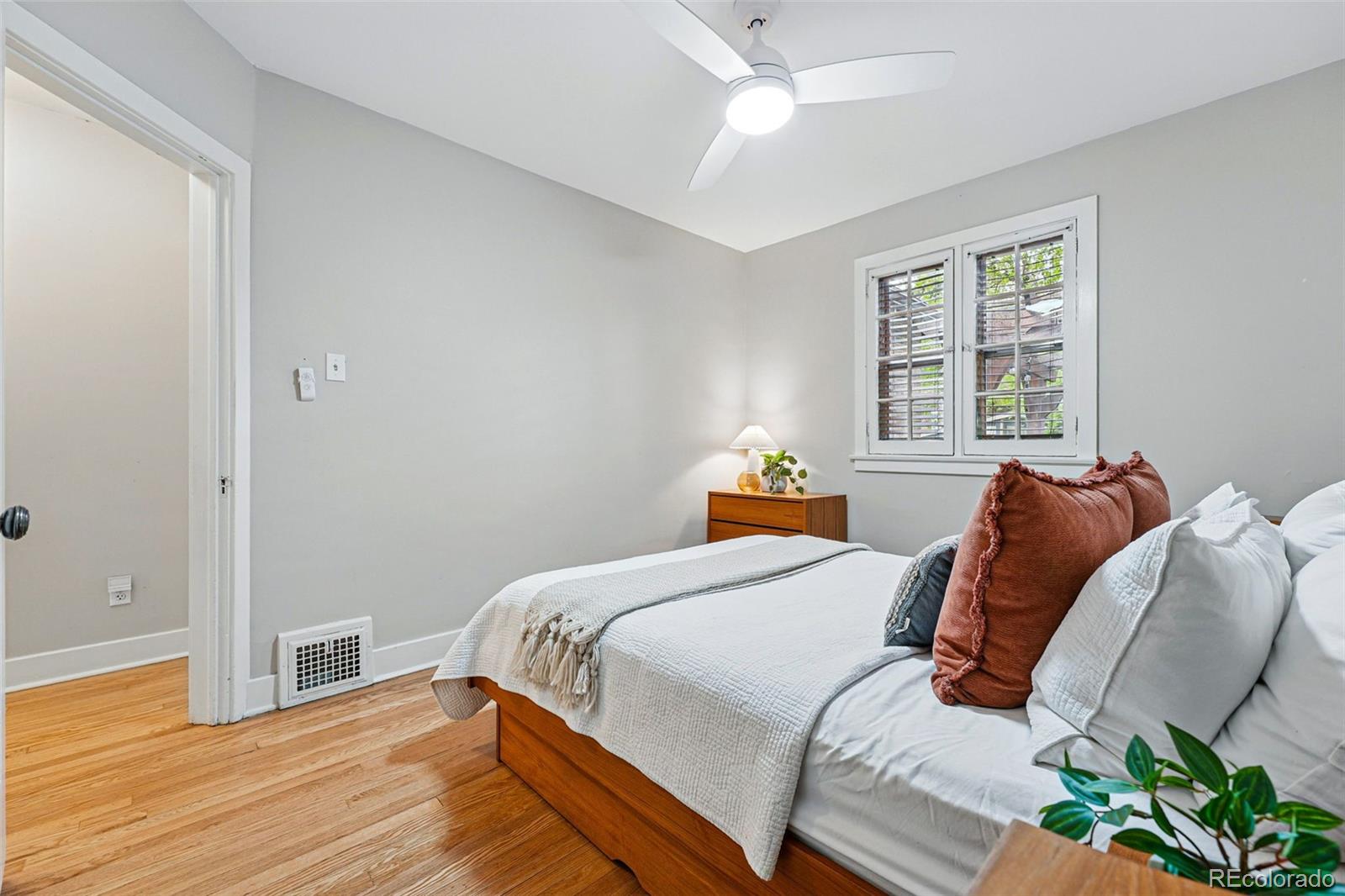 MLS Image #17 for 1312  ash street,denver, Colorado