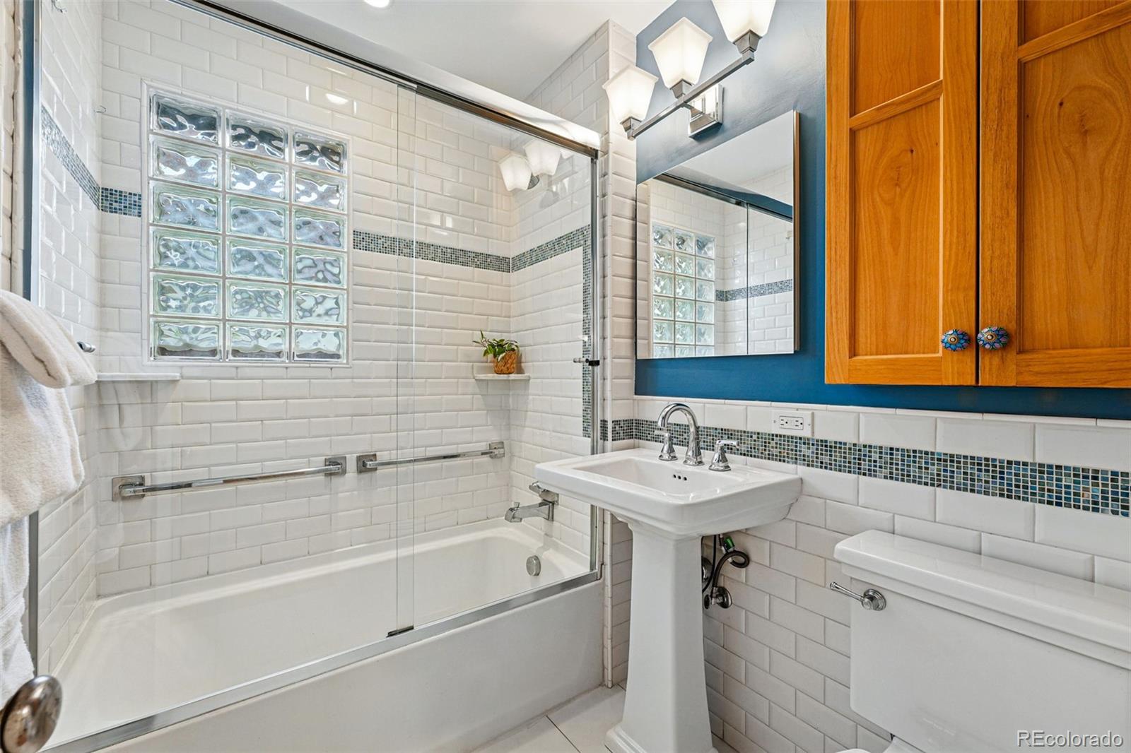 MLS Image #24 for 1312  ash street,denver, Colorado