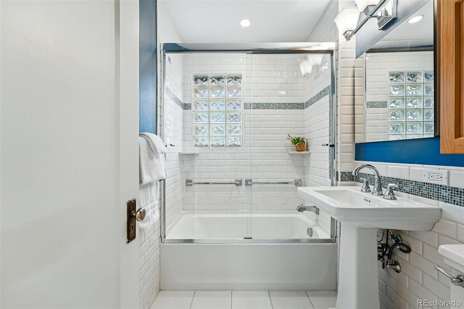 MLS Image #25 for 1312  ash street,denver, Colorado