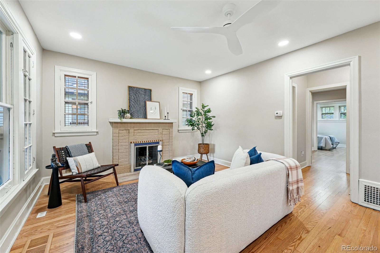 MLS Image #6 for 1312  ash street,denver, Colorado