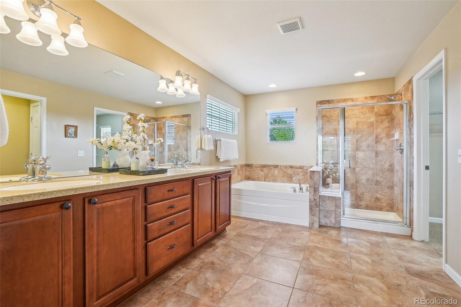 MLS Image #23 for 2605  gray wolf loop,broomfield, Colorado