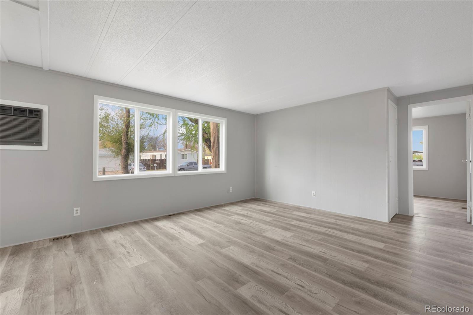 MLS Image #7 for 101  larch drive,log lane village, Colorado