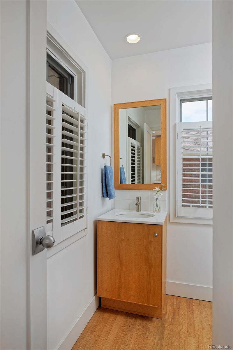 MLS Image #21 for 2500  locust street,denver, Colorado